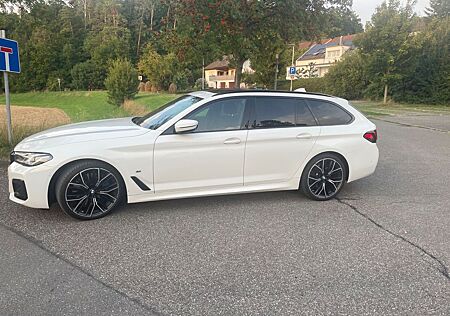BMW 540d xDrive Touring A -