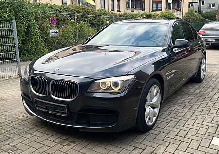 BMW 740xd MPaket,Head,Up,Lounge Paket, Soft+Keyless