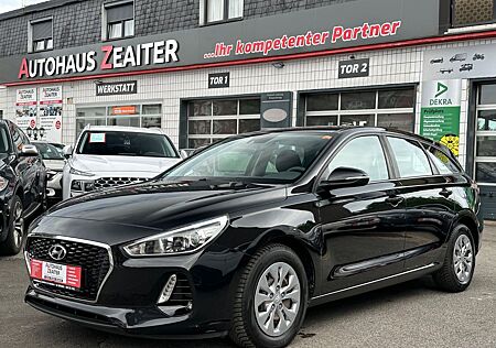 Hyundai i30 cw Select*07/2027TÜV*