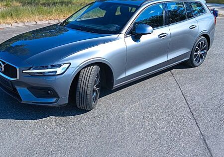 Volvo V60 D4 -