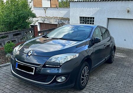 Renault Megane Bose Edition ENERGY TCe 130 Start & S...