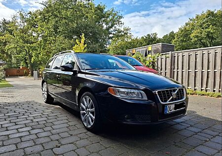 Volvo V70 D5 Momentum-TüV&Insp.NEU-Checkh.-AHK-VollLed