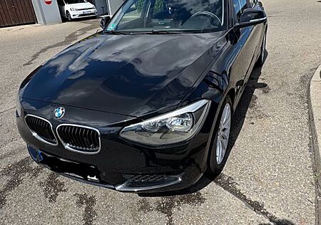 BMW 116d *carplay*lichtpaket*17 Zoll*