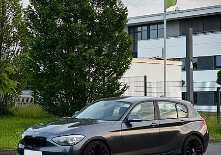 BMW 116i Sport Line | TÜV Neu | Service Neu