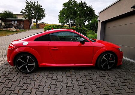 Audi TTS Coupe 2.0 TFSI quattro -