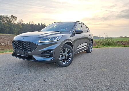 Ford Kuga 2.5 PHEV ST-Line X AHK