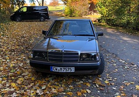 Mercedes-Benz 190