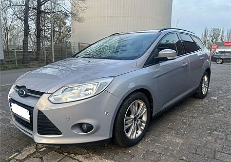 Ford Focus 1,6TDCi Trend Navi, Klima, Euro 5, PDC,ALU