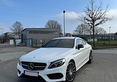Mercedes-Benz C 200 Coupé AMG Line Night Paket | Automatik