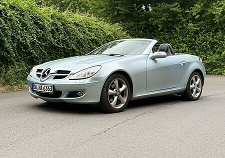 Mercedes-Benz SLK 200 xenon Air scarf Winschott Sitzheizung