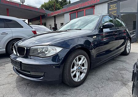 BMW 120i 1 Lim. AUTOMATIKGETRIEB*NAVI*LEDER*TÜV