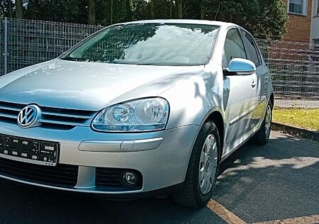 VW Golf Volkswagen 1.9 TDI Tour 2.Hand-Klima-PDC-Tempom.-Top