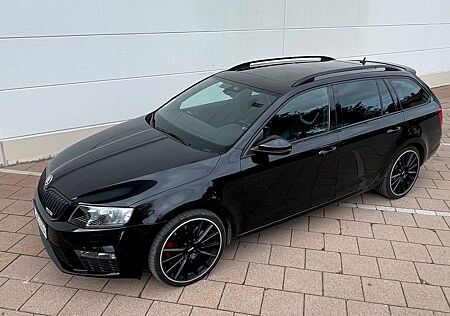 Skoda Octavia 2.0 TDI SCR DSG RS Combi RS
