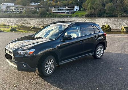 Mitsubishi ASX 4wd TÜV 10/27 Panorama AHK Höhergelegt