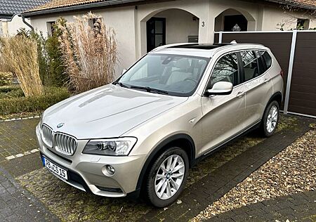 BMW X3 xDrive30d Comfort Voll Pano AHK HUD Leder