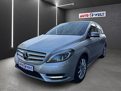 Mercedes-Benz B180 Edition 1 Standard Sitzheizung PDC AUX Navi