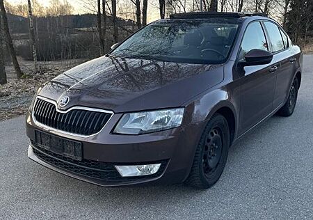 Skoda Octavia 1.4 TSI Green tec Ambition,PANO,SITZH.