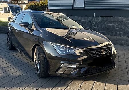 Seat Leon ST 2.0 TSI FR DSG, Pano, Keramik