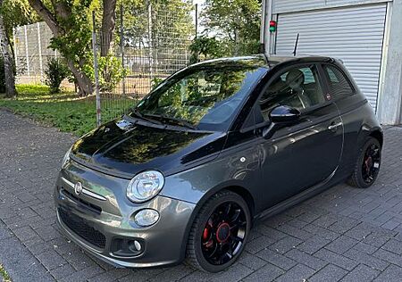 Fiat 500S GQ Edition mit elektrischen Panoramadach