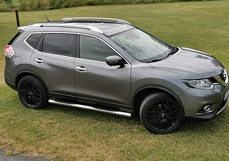 Nissan X-Trail Tekna ACC*LED*NAVI*LEDER*PANO*360