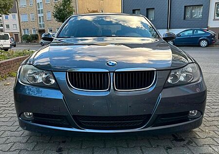 BMW 320 E90 D Manuel TÜV 2jahre