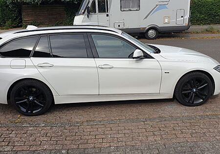 BMW 318d Touring Sport Line - Top Zustand