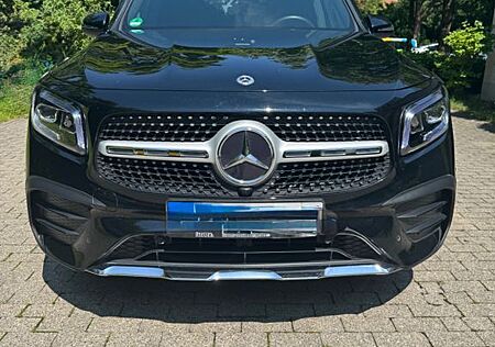 Mercedes-Benz GLB 200 DCT -