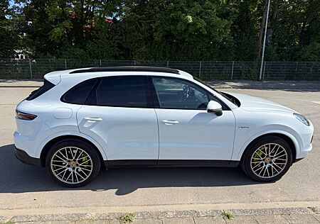 Porsche Cayenne E-Hybrid Platinum Edition Platinum E...