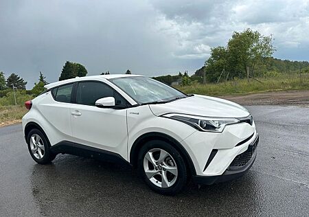 Toyota C-HR 1.8-Business-Hybrid -Benzin-Automatik-Navi