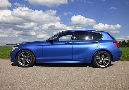 BMW M135i xDrive - 1. Hd, scheckheft