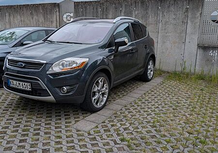 Ford Kuga 2,0 TDCi 4x4 Titanium Titanium