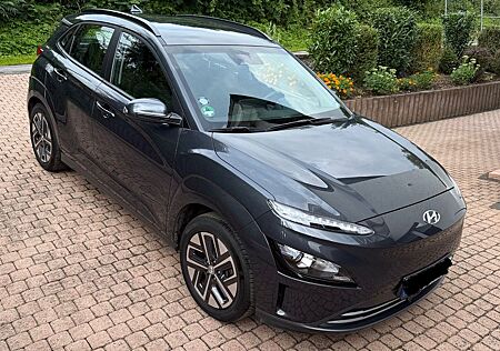 Hyundai Kona Elektro * 204PS * 64kWh * AHK * SOH 100%