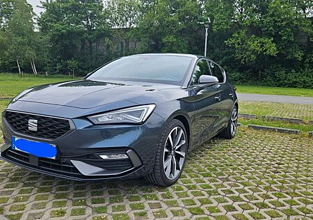 Seat Leon 1.5 eTSI FR ACC/Travel Assist/Standheizung