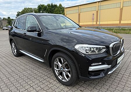 BMW X3 xDrive 20 d xLine PAN/LED/NAV/LEDER/SHZ!