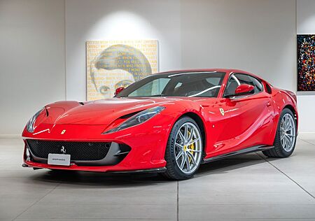 Ferrari 812 6.5 V12 Superfast DCT F1