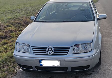 VW Bora Volkswagen 1.9TDI 110kW Highline Highline