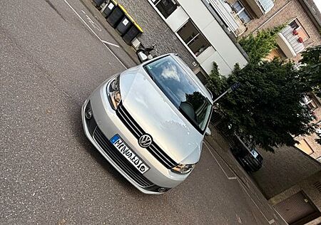 VW Touran Volkswagen 1.6 TDI DSG Comfortline Comfortline