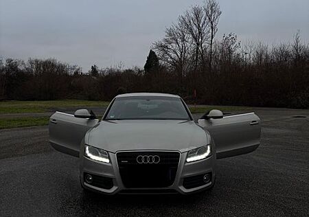 Audi A5 3.2 FSI quattro -