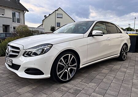 Mercedes-Benz E 200 Lim Avantgarde, ILS,NAVI,ambiente