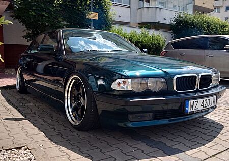 BMW 735i shadow-line, no rust, accident free