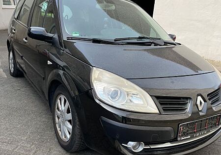 Renault Scenic Exception 2.0 dCi 140 PS