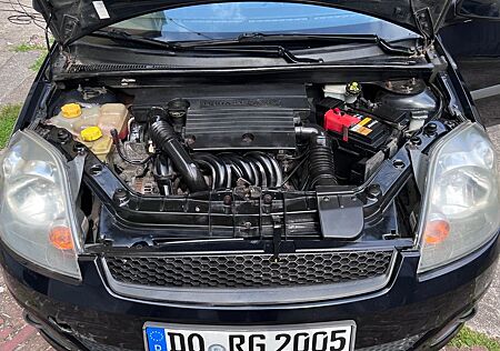Ford Fiesta 1,4 Tüv neu