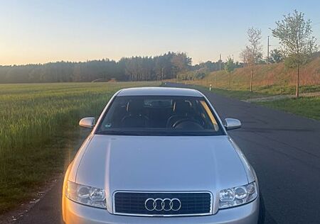 Audi A4 B6 1.6 Limousine | TÜV neu | Scheckheft