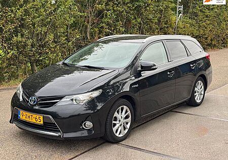 Toyota Auris Touring Sports 1.8 Hybrid Lease