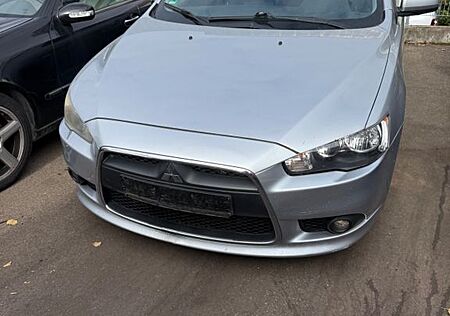 Mitsubishi Lancer 2.0 DI-D Inform Inform