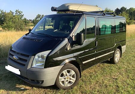 Ford Transit Euroline mit viel Zubehör