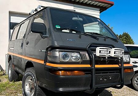 Mitsubishi L300 4WD 2.5 TD Camper