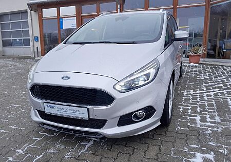 Ford S-Max Titanium