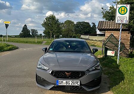 Cupra Leon 1.4 e-HYBRID 150kW DSG -