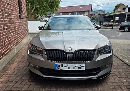 Skoda Superb 2.0 TSI DSG 4x4 L&K Combi L&K